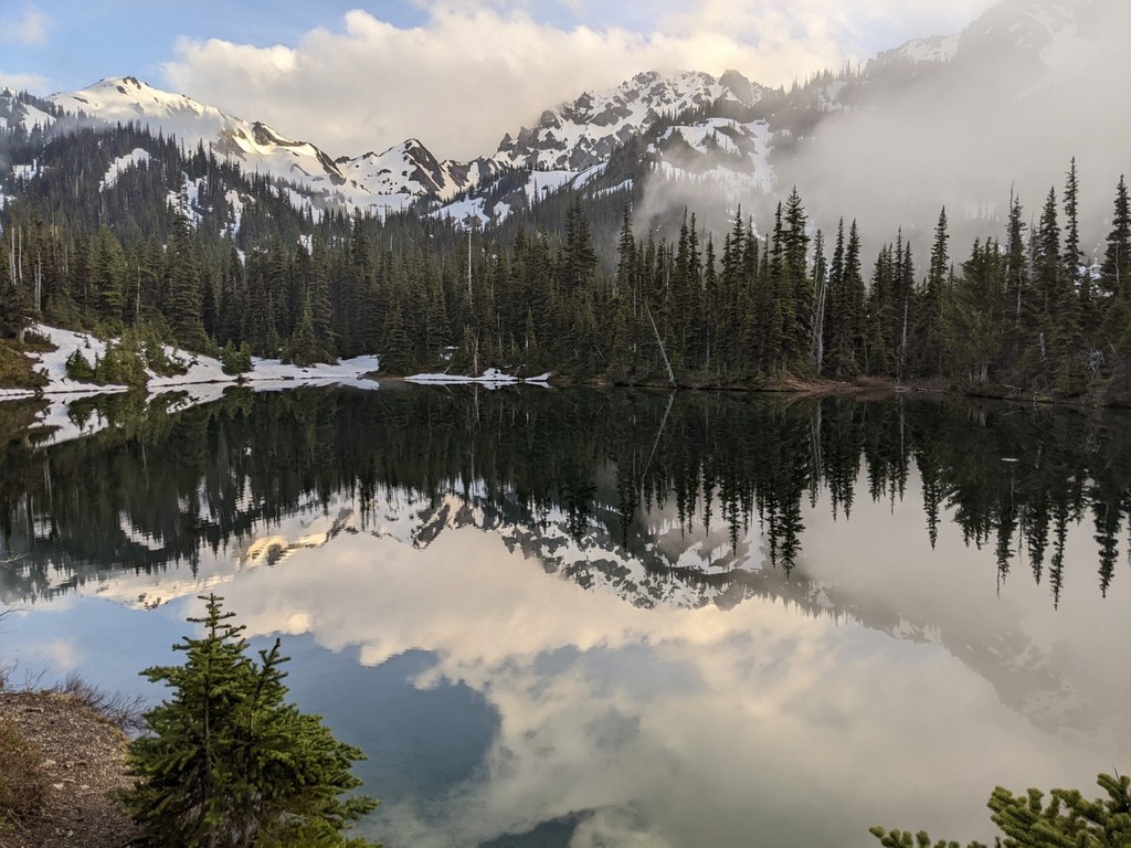 Royal Basin mountain view